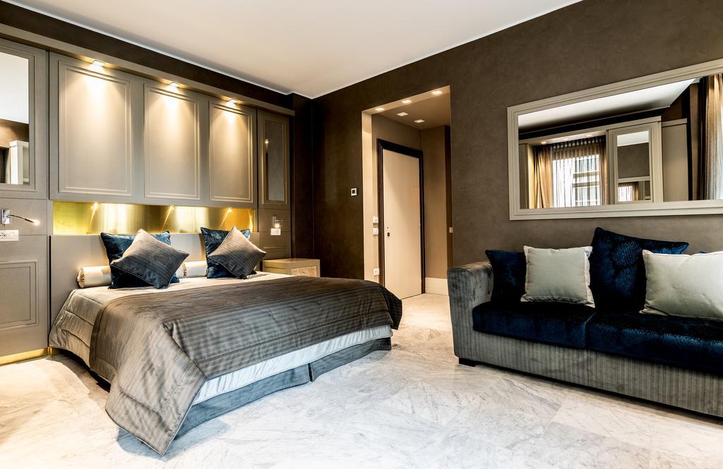 Palazzo Doglio Hotell Cagliari Exteriör bild A bedroom